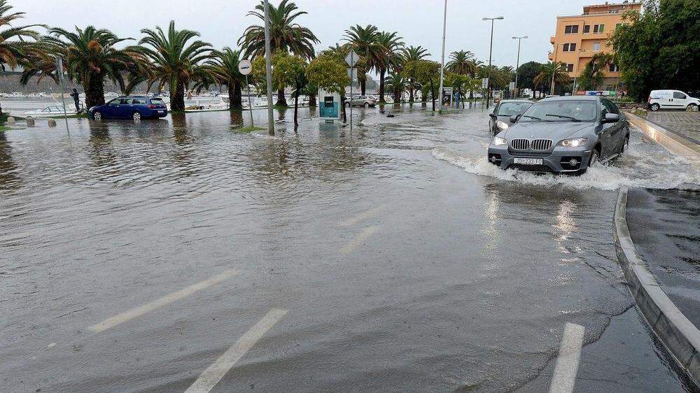 Wassermassen in Zadar am Montag