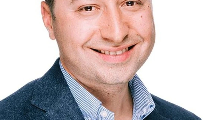 Hans-Christian Haller, MA | Verkaufsleitung Steiermark | Gadollaplatz 1, 8010 Graz | Tel. 0664-528 56 39 | hans-christian.haller@kleinezeitung.at