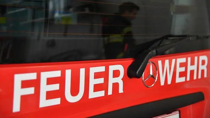 Die Feuerwehr konnte alle Personen und Tiere sicher aus dem Gebäude bringen