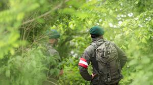 Milizsoldat des Bundesheeres im Einsatz | Ein Milizsoldat im Einsatz zur Grenzraumüberwachung an der Grenze in Bad Radkersburg