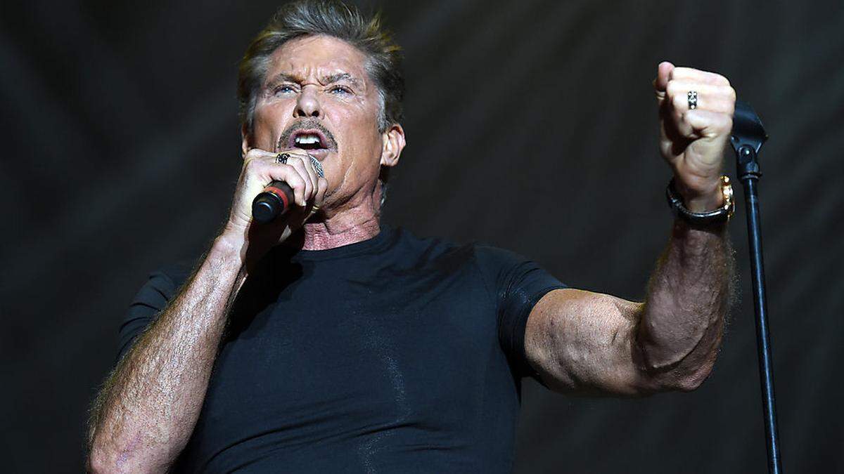 David Hasselhoff wird von zwei Villachern begleitet