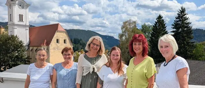 Eveline Neugebauer, Judith Witt, Monika Brottrager-Jury, Kristina Gallautz, Susanne Sacher und Ingrid Missethon vom Netzwerk Menschenrechte organisieren den Treffpunkt Vielfalt