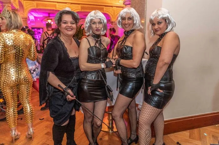 Mehr zum Tuntenball 2019 hier!