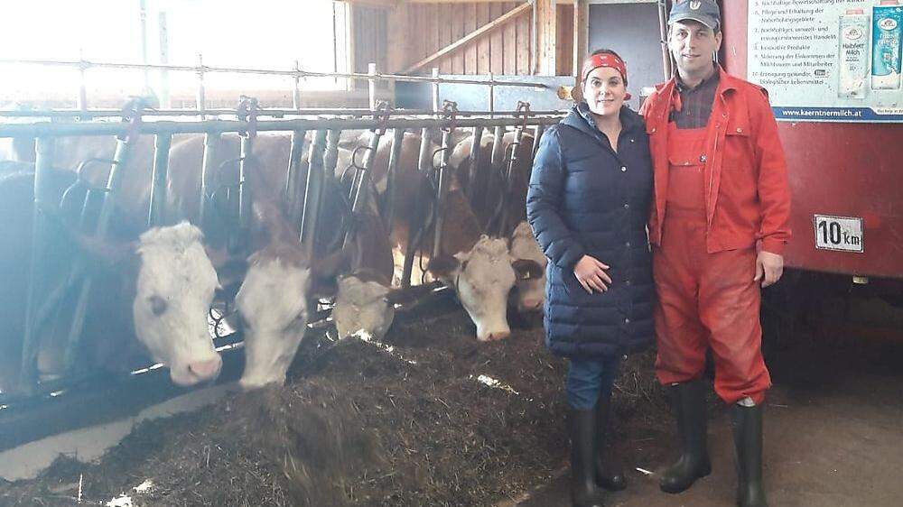 Nach Murenabgang kann Milch nicht ins Tal geliefert werden. Sabine und Johannes Gritzner haben binnen einer Woche 3000 Liter Milch zu Butter, Topfen und Käse verarbeitet