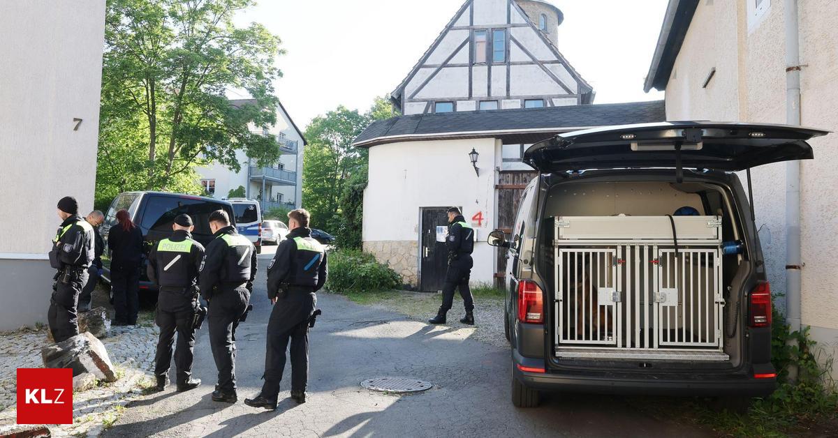 Ringleader arrested, state-refuser association banned