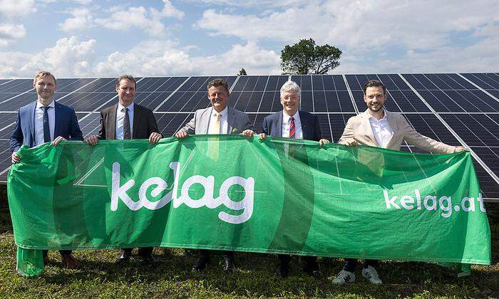 Kelag-Vorstände Güthlein und Draxler mit Bürgermeister Christian Scheider, Landeshauptmann Peter Kaiser und Energiereferent Sebastian Schuschnig