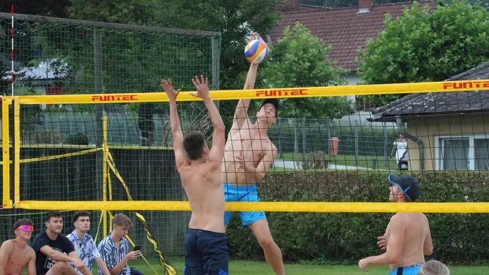 Einen fixen Platz im Veranstaltungskalender ist das beliebte Quattro-Mixed-Turnier des VBC Ligist im Freizeitzentrum Ligist.