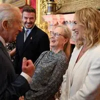 König Charles bei den „King‘s Foundation Awards“ mit David Beckham, Meryl Streep und Kate Winslet im St. James‘s Palast in London 