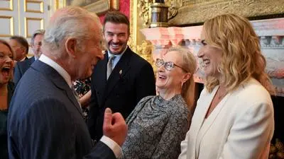 König Charles bei den „King‘s Foundation Awards“ mit David Beckham, Meryl Streep und Kate Winslet im St. James‘s Palast in London 