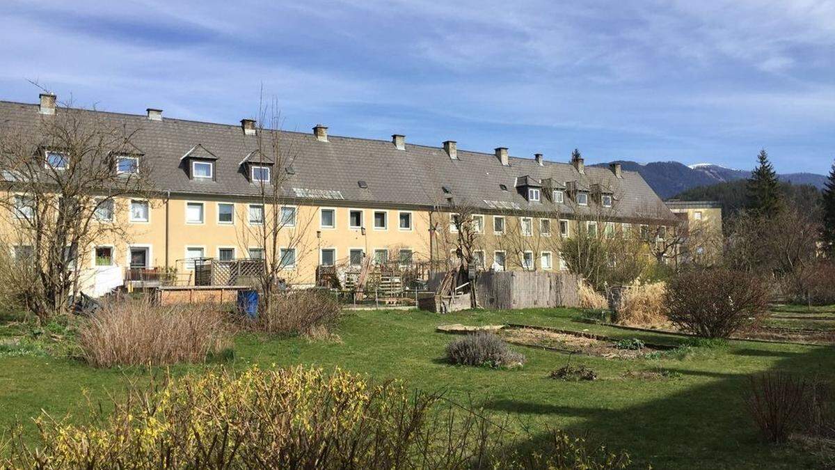 Die etwa 70 Jahre alten Häuser in Villach-Lind sollen einer neuen Anlage weichen. Investitions- volumen: 60 Millionen
