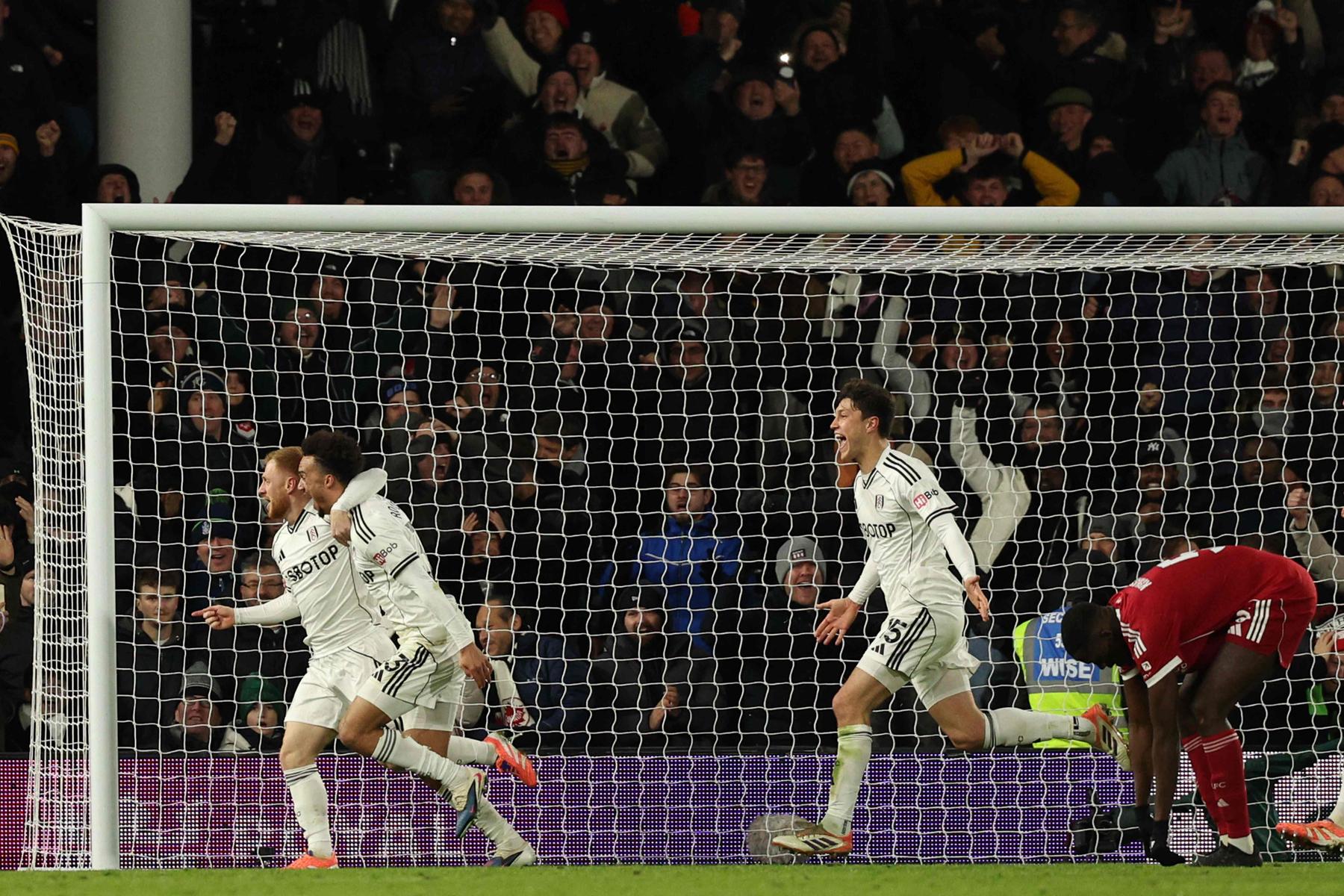 Premier League: Liverpool vergibt Sieg gegen Fulham in letzter Sekunde