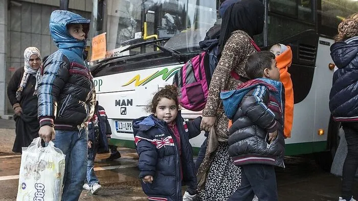 Am Karawankentunnel wurden Flüchtlinge aus Slowenien übernommen