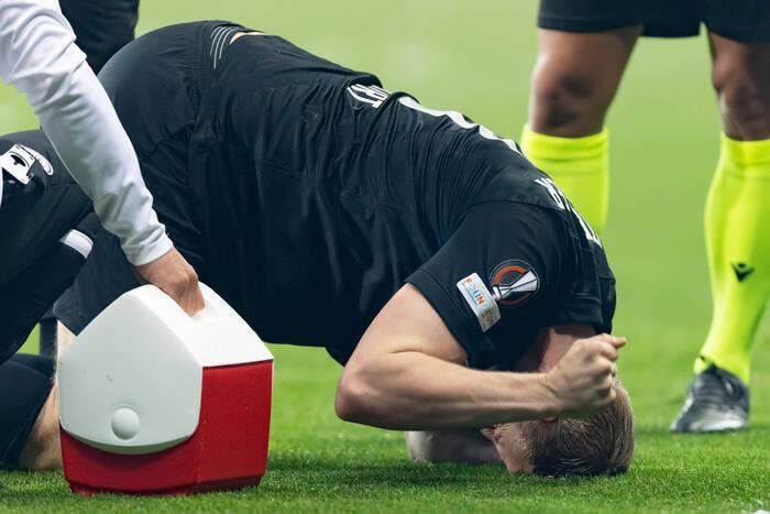 Schnell war klar, dass Hinteregger mit seiner im Halbfinale erlittenen Muskelverletzung für das Finale ausfallen wird