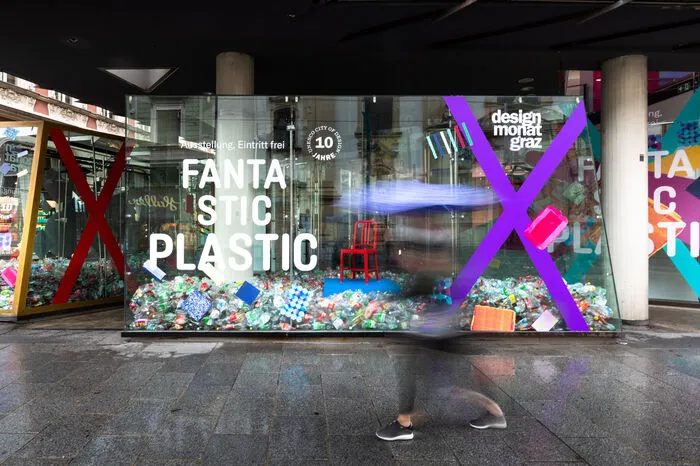 "Fantastic Plastic. Alter Rohstoff für neue Produkte" ist von 8. Mai bis 6. Juni 2021 im "Spitz-Haus" in der Herrengasse 26 in Graz zu sehen. Der Eintritt ist frei!