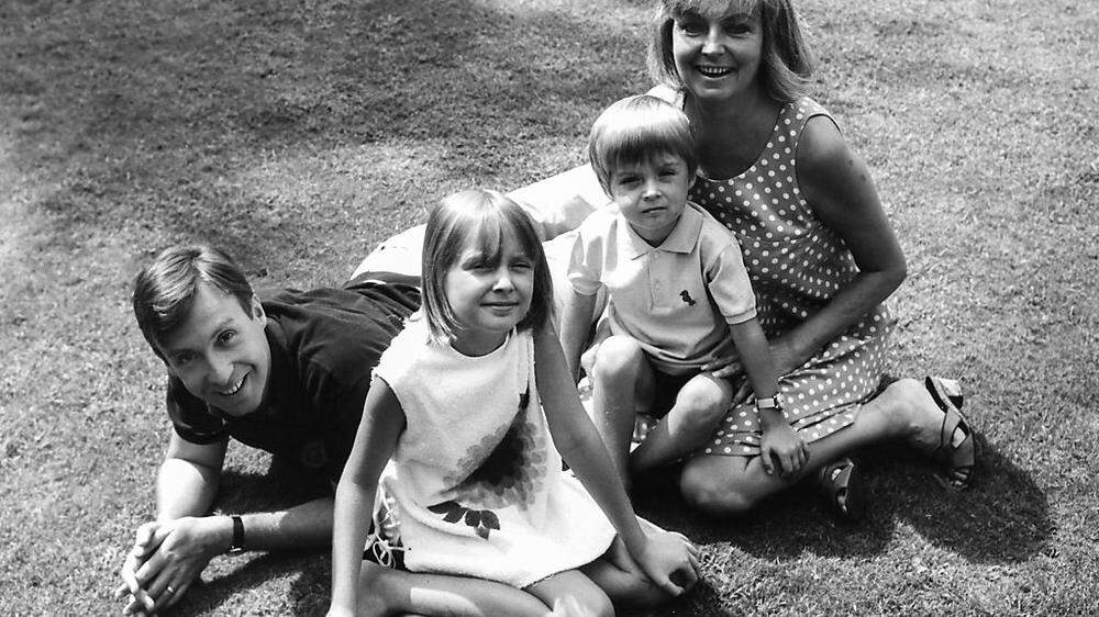 Peter Alexander und Hilde mit ihren Kindern Susi und Michael