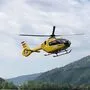 Der schwer verletzte Mann wurde vom Notarzthubschrauber C 17 ins Krankenhaus nach Bruck gebracht 