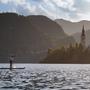 Für Wassersportler soll es am See in Bled bald strengere Regeln geben