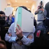Der Swift-Attentäter auf dem Weg zur Hauptverhandlung