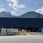 Der neue Möbelix ist im Bau. Er steht vor der Kulisse der Lienzer Dolomiten