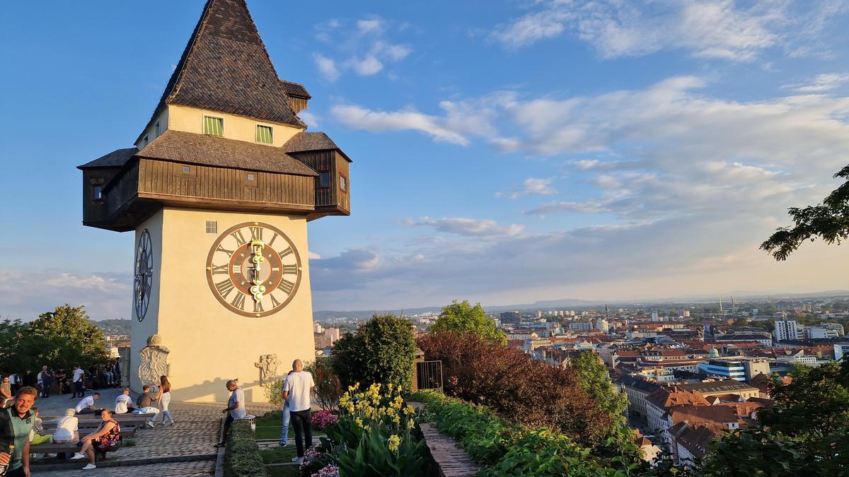 In Graz ist das heurige Jahr bislang um 2 Grad wärmer ausgefallen als der Schnitt der letzten 30 Jahre