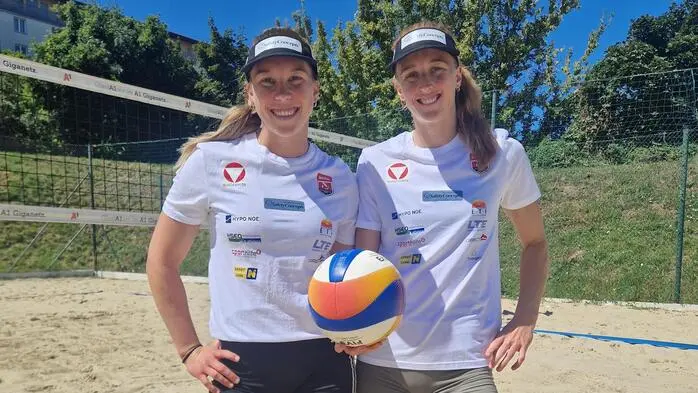 Ronja (links) und Dorina Klinger sind Österreichs beste Beachvolleyball-Damen