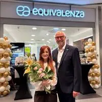 Citypark-Centermanager Richard Oswald gratulierte Filialleiterin Mariam Karapetyan zur Eröffnung