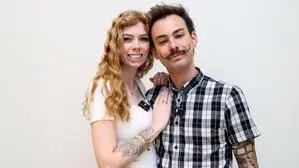 Jerryously mit seiner Verlobten Nadine 