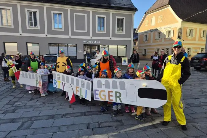 Der Kindergarten Pitschgau war im Partyflieger unterwegs