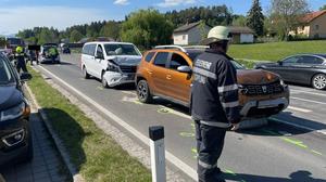 In Söding-St. Johann ereignete sich ein Auffahrunfall mit drei beteiligten Fahrzeugen