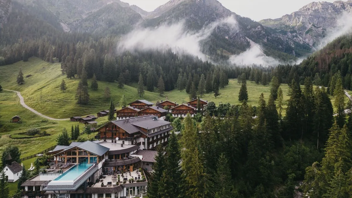 Das Almhotel Tuffbad ist laut dem Branchenportal www.wellness-hotel.info das beste Kärntner Wellnesshotel