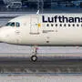 Lufthansa-Maschine im Schnee