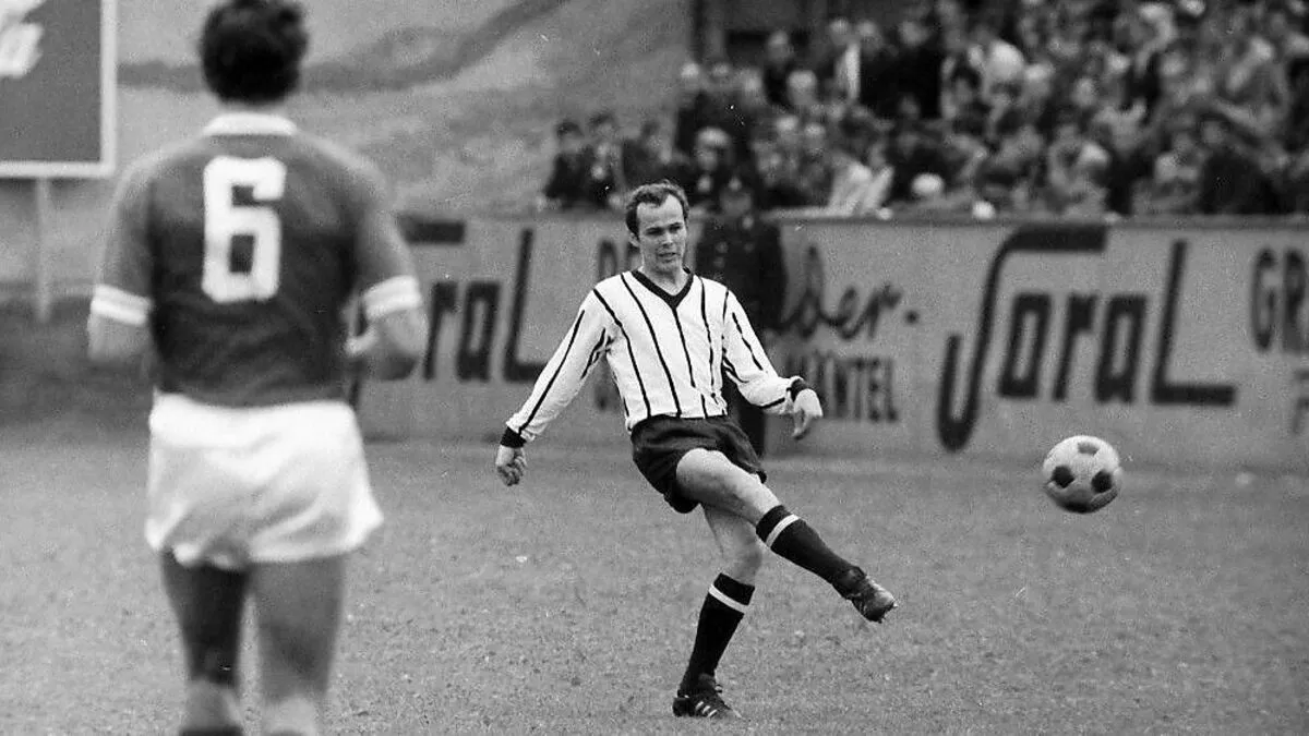 Helmut Wagner im Sturm-Dress