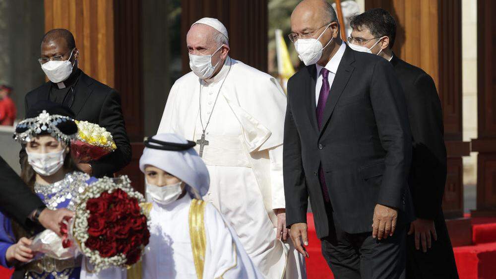 Papst Franziskus mit dem irakischen Präsidenten Barham Salih