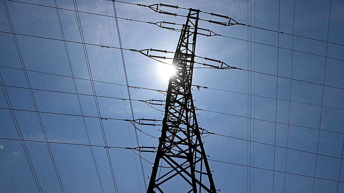 Damit sinkt der Preis bei Umstieg auf die neuen Stromprodukte rückwirkend zum 1. Juli auf 15,7 Cent netto je Kilowattstunde