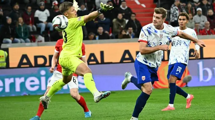 Patrick Pentz: 2 | Der Salzburger feierte nach einem Spiel Pause seine Rückkehr ins Tor. Beim Ausgleich sah der 27-jährige Bröndby-Goalie richtig schlecht aus. Ansonsten kaum geprüft.