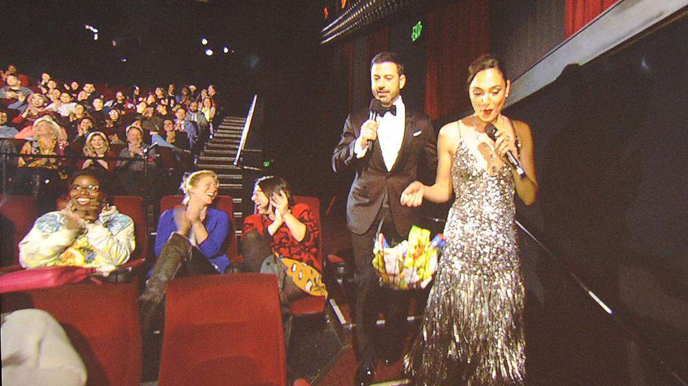 Jimmy Kimmel und Gal Gadot im Kino: kleiner Ausflug wöhrend der Oscar-Gala