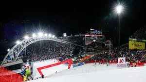 24.01.2024, Planai, Schladming, AUT, FIS Weltcup Ski Alpin, Slalom, Herren, 1. Lauf, im Bild eine Übersicht mit Skygate, Zielstadion, Tribünen, Hohenhaus Tenne, Fans und neuer Yellow Tribüne // finish area and fans during the 1st run of mens Slalom "the Nightrace" of FIS Ski Alpine World Cup at the Planai in Schladming, Austria on 2024/01/24. EXPA Pictures © 2024, PhotoCredit: EXPA/ Martin Huber