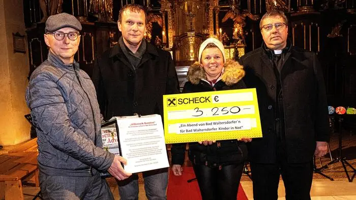 Im Rahmen des Veranstaltungsprogramms Genussreise zur Adventzeit fand in der Pfarrkirche Bad Waltersdorf ein Benefizkonzert unter dem Motto „Ein Abend von Bad Waltersdorfern für Bad Waltersdofer Kinder in Not“ statt. 