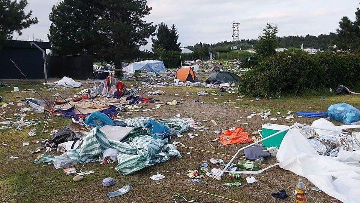 Das Festivalpublikum hinterließ tonnenweise Müll