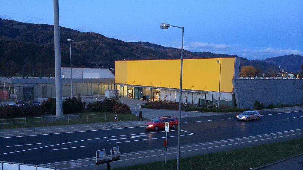 150 Asylwerber kommen in den nächsten Tagen in die ehemalige Baumax-Halle in Leoben-Lerchenfeld