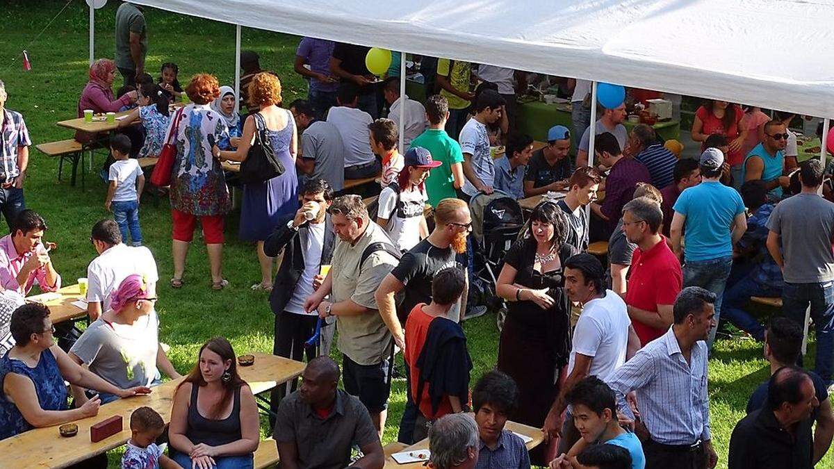 Schon das erste Begegnungsfest der Plattform Asylwerber Leoben im Garten des Jugendzentrums Spektrum war ein großer Erfolg