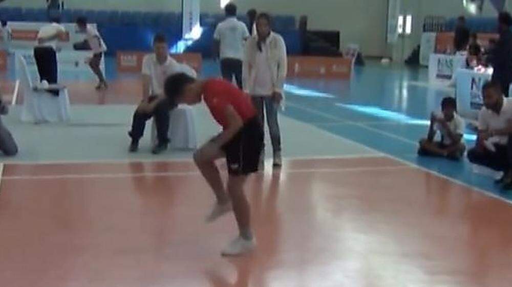Der elfjährige Cen Xiaolin schaffte 108 Seilsprünge in 30 Sekunden - Weltrekord