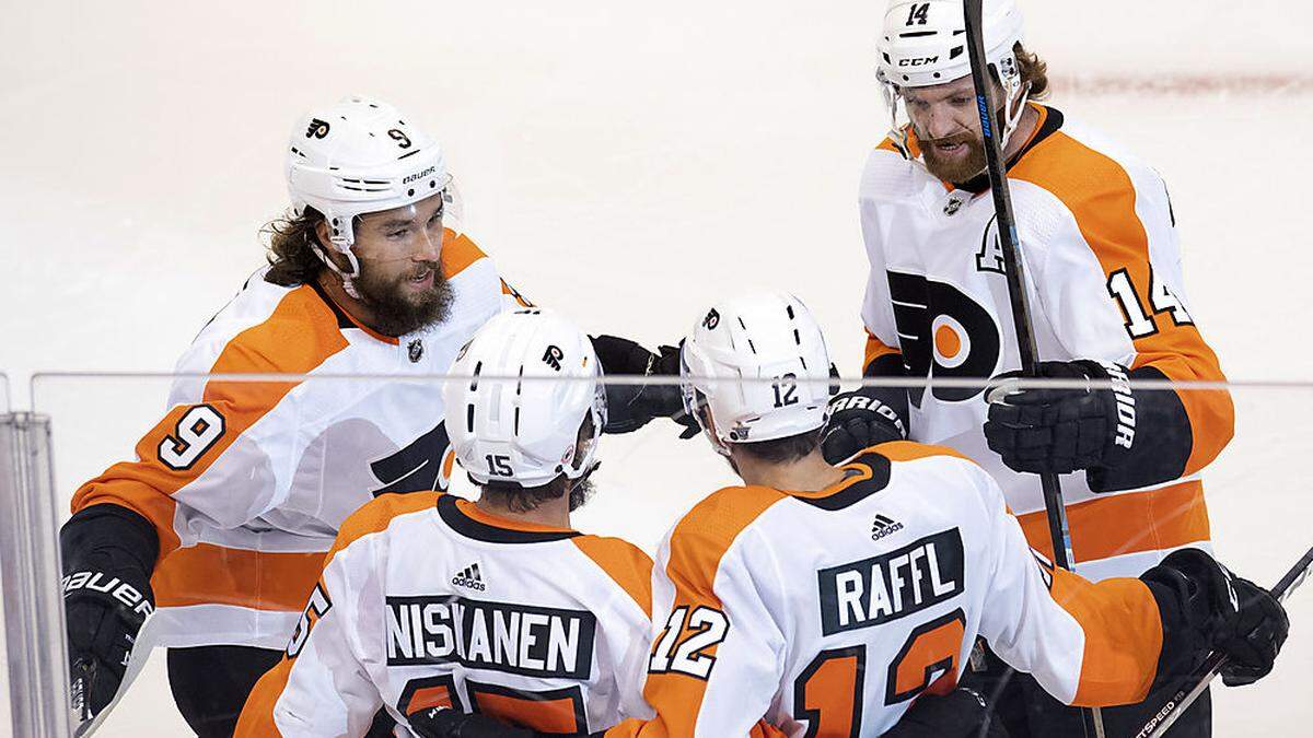 Michael Raffl  und seine Teamkollegen freuten sich über den Einzug ins Viertelfinale