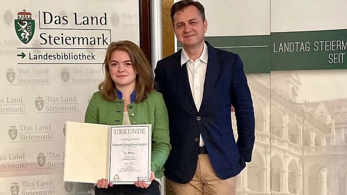 Victoria Magdalena Kogler mit Geschäftsführer Joanneum Research-LIFE Franz Prettenthaler