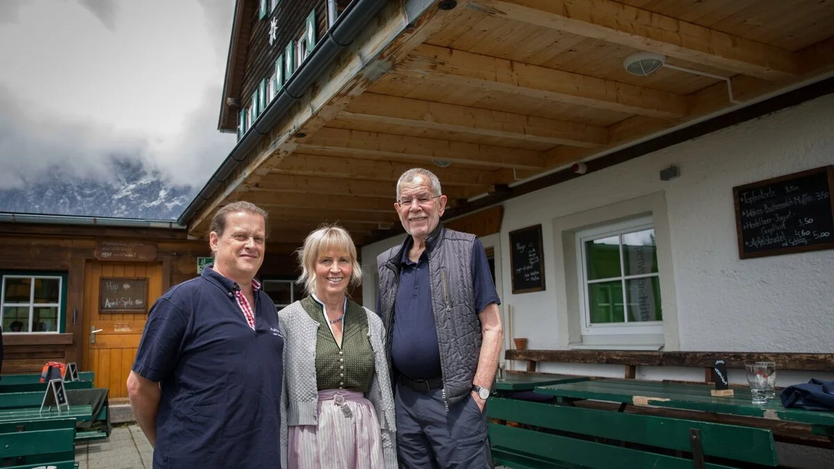 Für 40 Jahre Alpenvereinsmitgliedschaft gab es am Samstag eine Ehrung