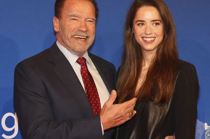 Niemand geringerer als deren größter Name, Arnold Schwarzenegger - hier mit Tochter Christina -, bat dazu in den Stanglwirt in Going zum Charity-Dinner samt Auktion für den Klimaschutz, ganz handfest gesagt für die "Schwarzenegger Climate Initiative".  