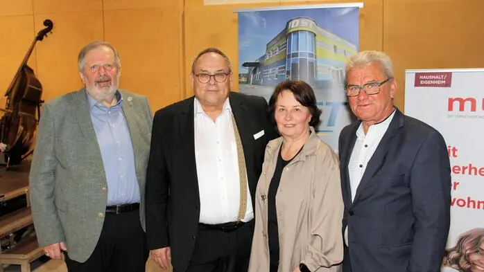 Im Rahmen der „50 Jahr Jubiläumstour“ gastierten die Musiker der „Very Old Stoariegler Dixielandband“ auf Einladung des Vereins KUMO unter Hugo Orgl und der Marktgemeinde Mooskirchen in der neuen Veranstaltungshalle mit einem fulminanten Konzertabend.
