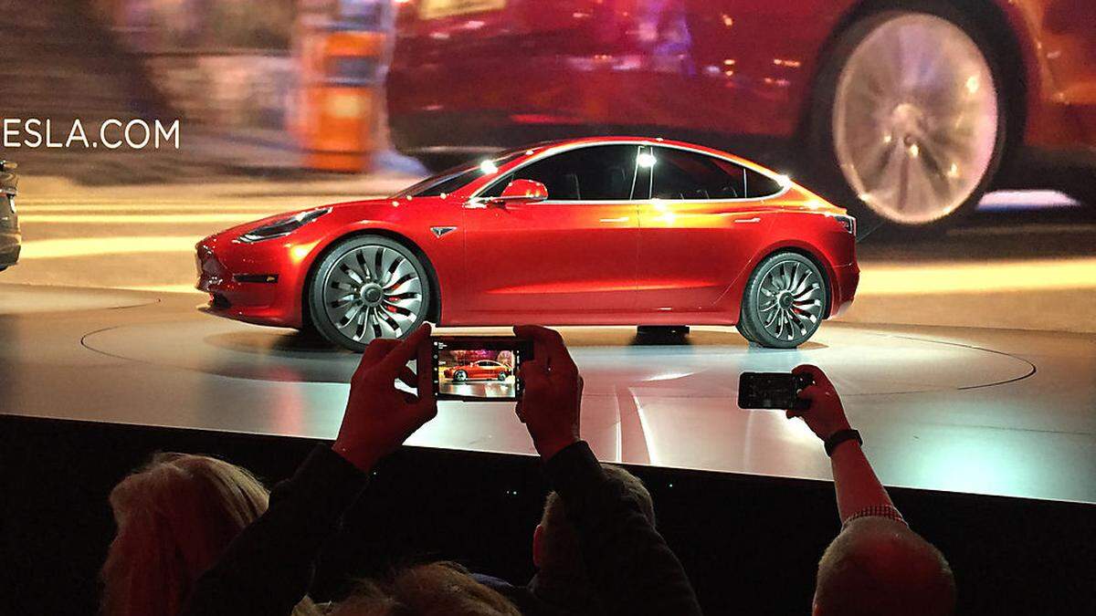 Tesla kommt bei der Produktion des Model 3 nicht in die Gänge