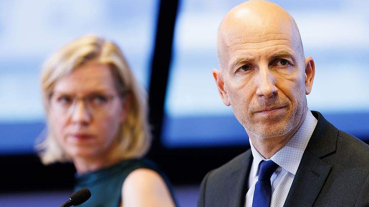 Arbeitsminister Kocher blickt mit Sorgen in den Herbst