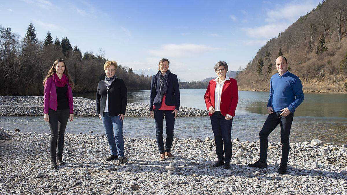 Carnica-Team (v. l. n. r.): Manja Kampus (KLAR! Rosental), Ingeborg Schönherr (Geschäftsführung), Sissi Wutte (Tourismus), Heidemarie Kilian (Regionalmanagement), Armin Bostjancic-Feinig (KEM Carnica Rosental)